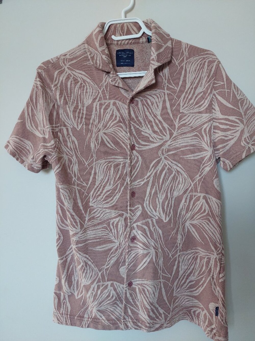 Steel & Jelly Men's Size Small Patterned FloralTree Casual Shirt